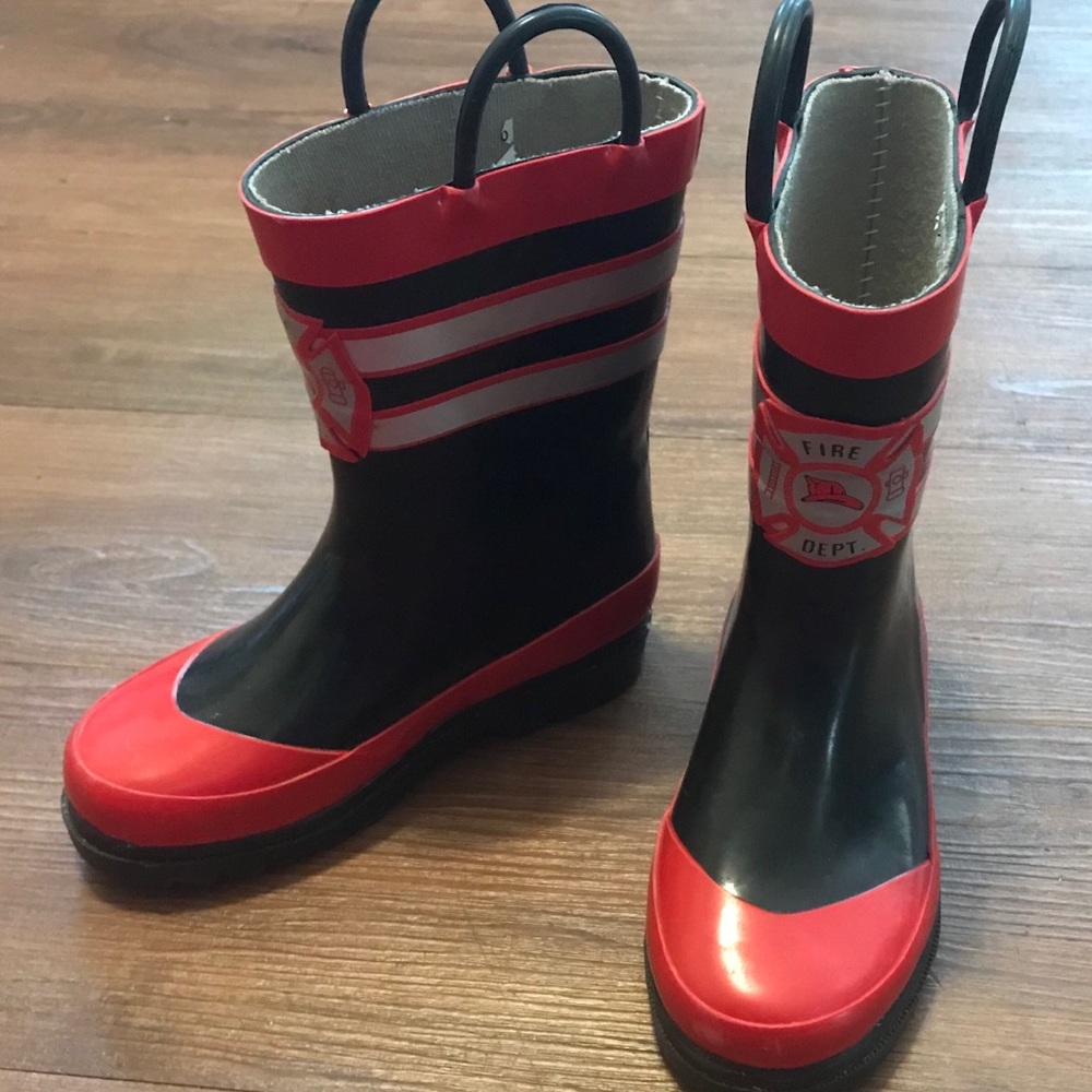 Boys Firefighter Size 9/10 Rain Boots Red